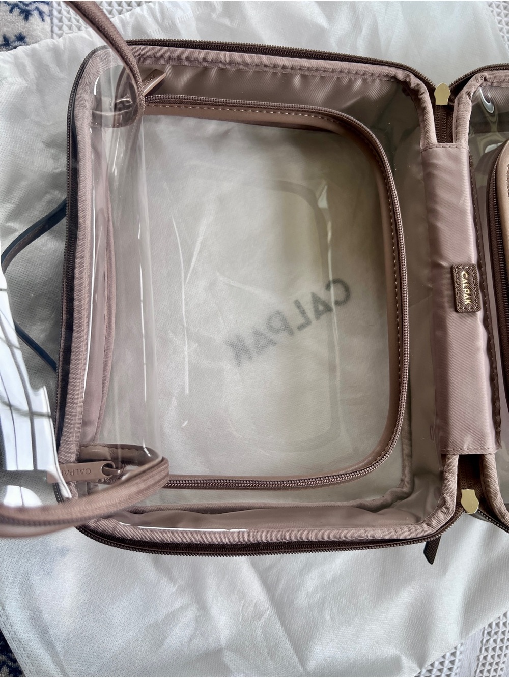 Calpak Clear Large Cosmetic Bag with Mocha Trim and Gold Hardware - New - Picture 6 of 15